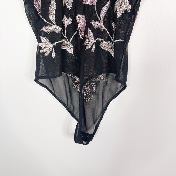 Express Womens XS Black Floral Embroidered Sheer Bodysuit Tank Top Scoop Thong - Picture 7 of 11